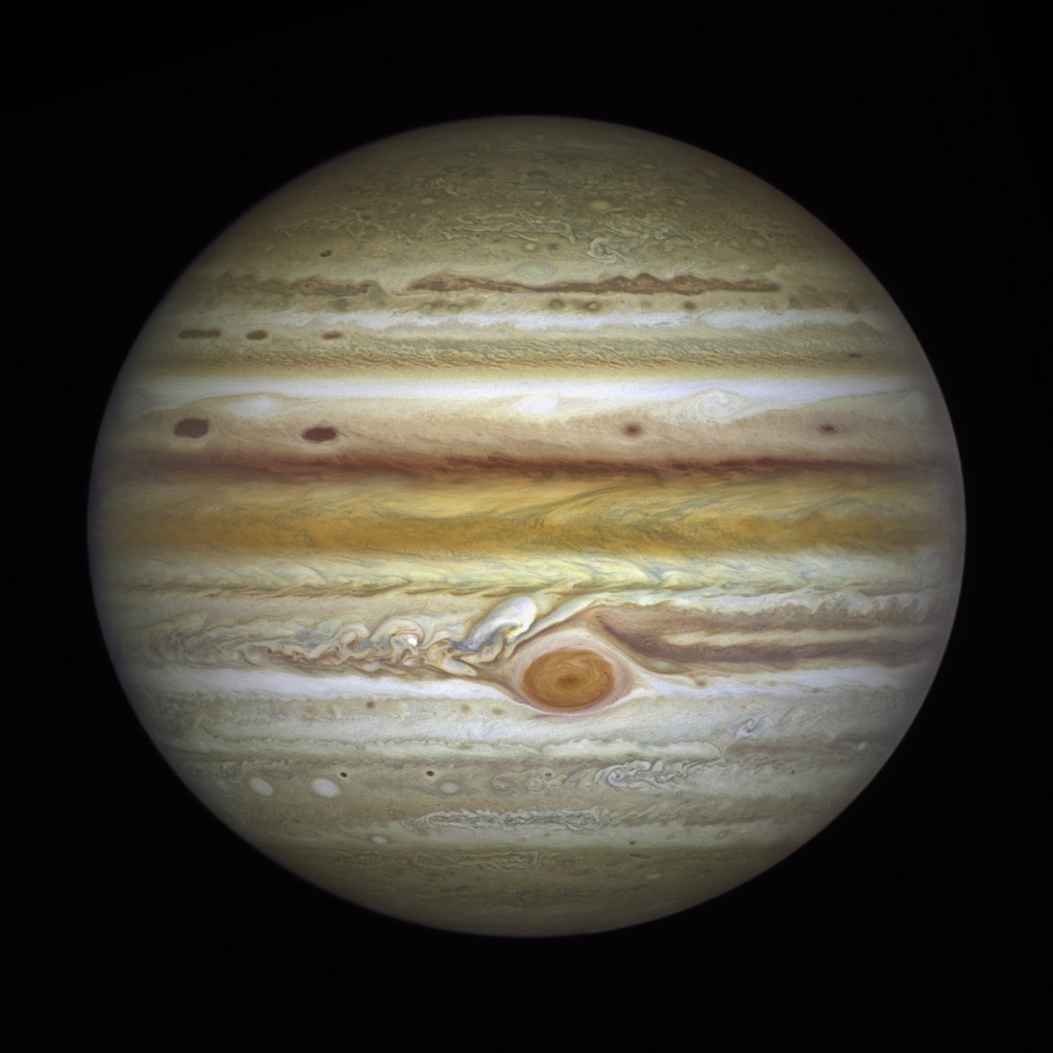 Hubble nous offre quatre planètes géantes
