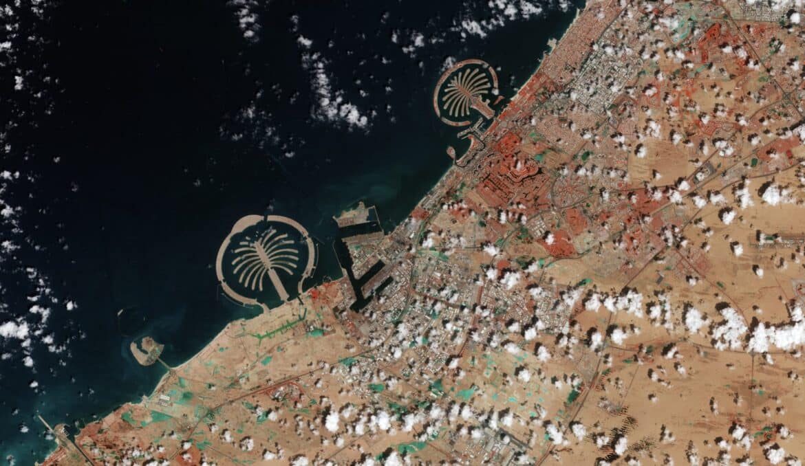 Les inondations de Dubaï vues par satellite