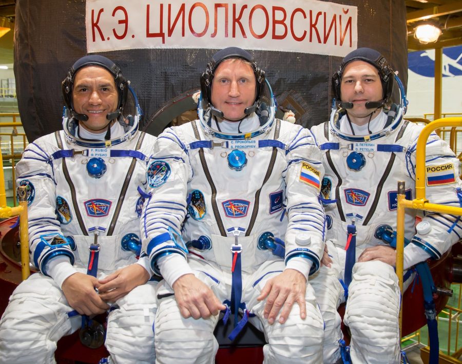jsc2022e072270 - At the Baikonur Cosmodrome in Kazakhstan, NASA astronaut Frank Rubio (left), Roscosmos cosmonaut Sergey Prokopyev (center) and Roscosmos cosmonaut Dmitri Petelin (right) complete training preparations in front of their Soyuz MS-22 spacecraft as they prepare for launch Sept. 21 for a six-month mission on the International Space Station. The Soyuz spacecraft bears the name of Konstantin Tsiolkovsky, the “father” of cosmonautics.
Credit: NASA/Victor Zelentsov