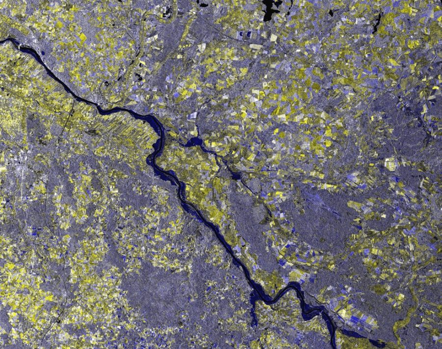 ERS-2_radar_image_of_the_Elbe_flood