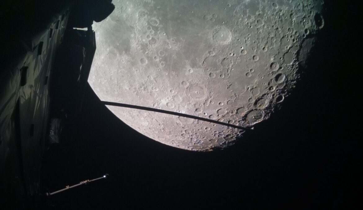 JUICE a survolé la Lune puis la Terre