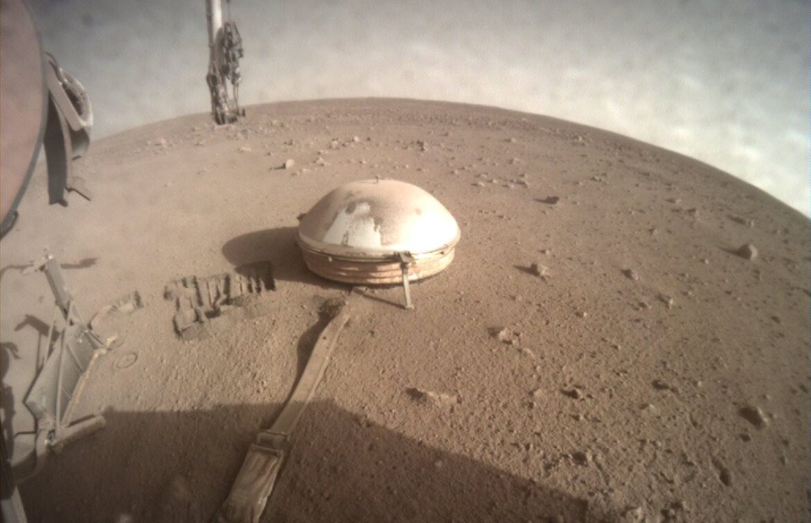 1000 sols et magnitude 4,2 pour InSight