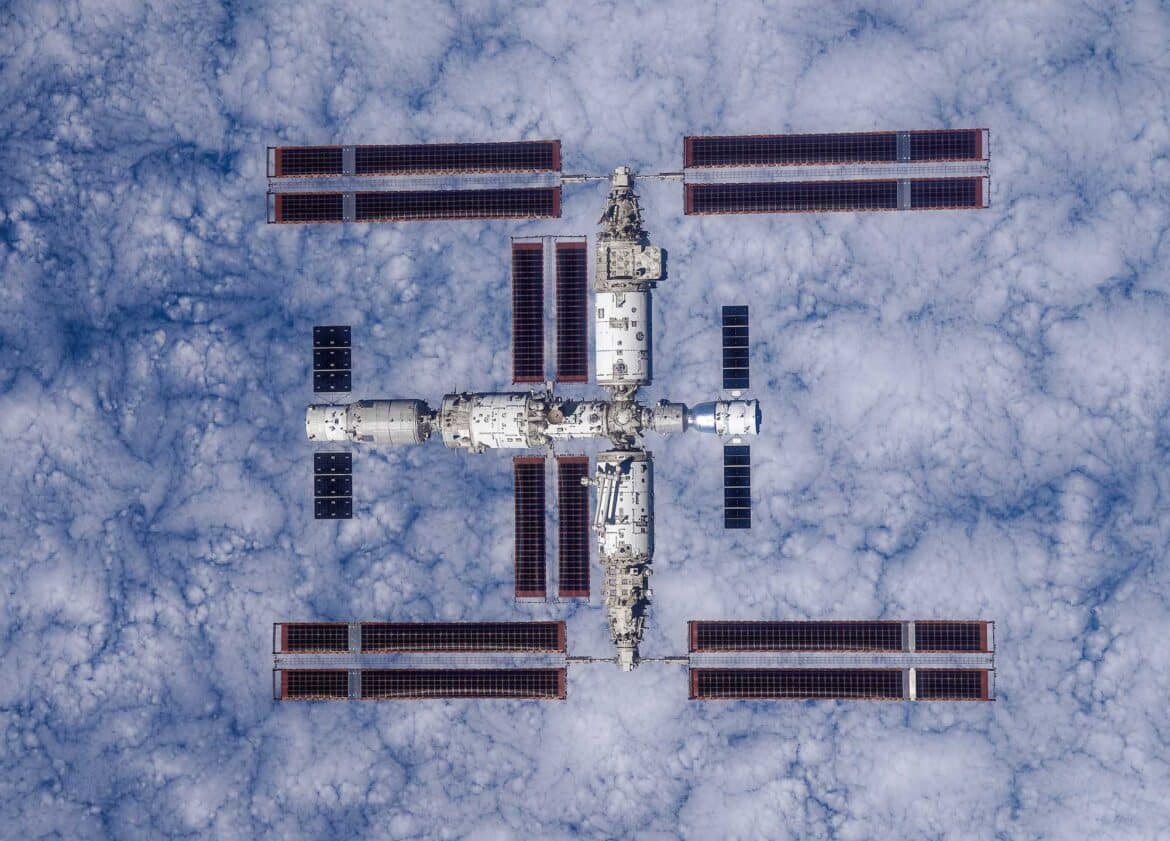 Shenzhou-18 : une relève pour la station spatiale chinoise